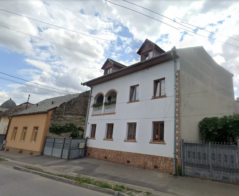 Turda Cazare | Vilă turistică (K0026-33) Imaginea poate fi supusă drepturilor de autor. Se recomandă contactarea titularului drepturilor.