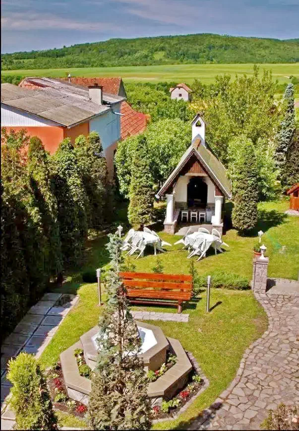 Szállás Bixad - Pensiunea Sólyomkő*** | Sepsibükszád - Sólyomkő Panzió***. A kép szerzői jogvédelem alatt állhat. Javasolt a kapcsolatfelvétel a jog tulajdonossal.