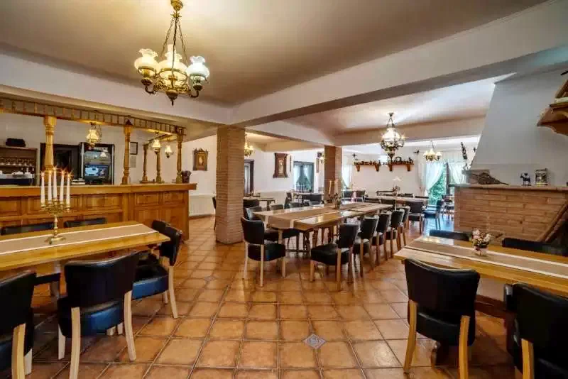 Sighișoara Cazare | Căsuțe tip camping (K1269-11) Imaginea poate fi supusă drepturilor de autor. Se recomandă contactarea titularului drepturilor.