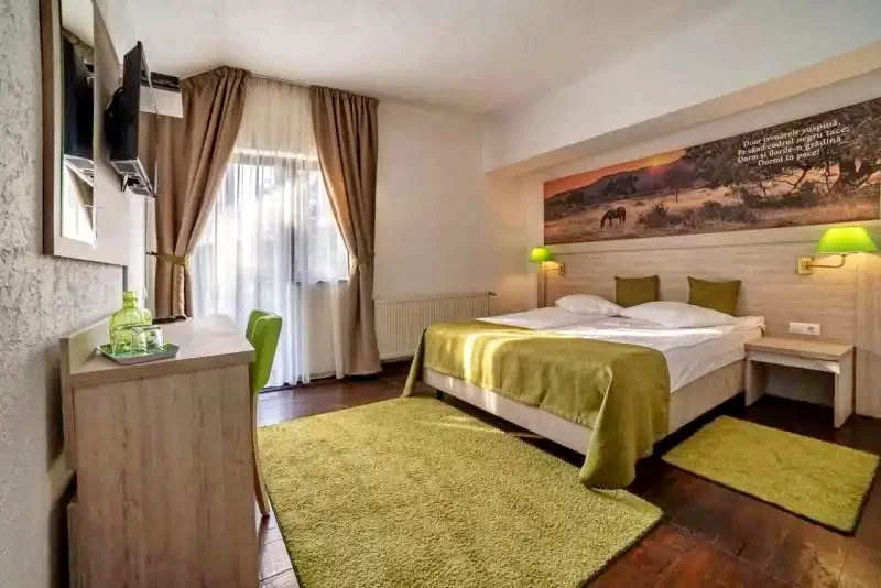 Sighișoara Cazare | Căsuțe tip camping (K1269-20) Imaginea poate fi supusă drepturilor de autor. Se recomandă contactarea titularului drepturilor.