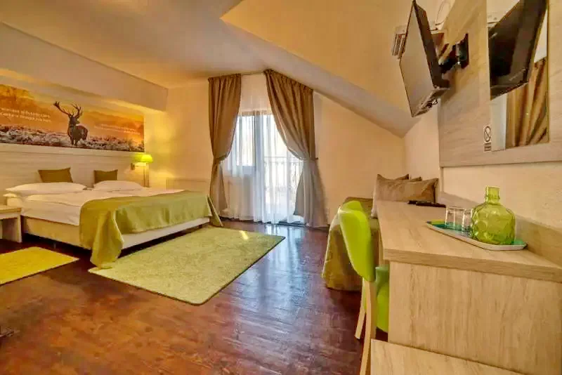 Sighișoara Cazare | Căsuțe tip camping (K1269-26) Imaginea poate fi supusă drepturilor de autor. Se recomandă contactarea titularului drepturilor.