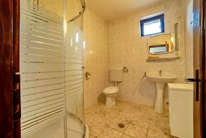 Sighișoara Cazare | Căsuțe tip camping (K1269-31) Imaginea poate fi supusă drepturilor de autor. Se recomandă contactarea titularului drepturilor.