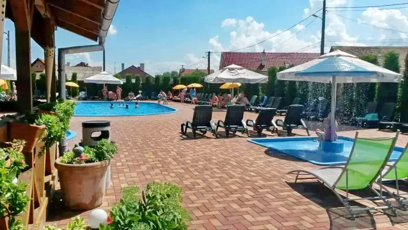 Segesvár Szállás | Hotel*** (K1384-36) A kép szerzői jogvédelem alatt állhat. Javasolt a kapcsolatfelvétel a jog tulajdonossal.