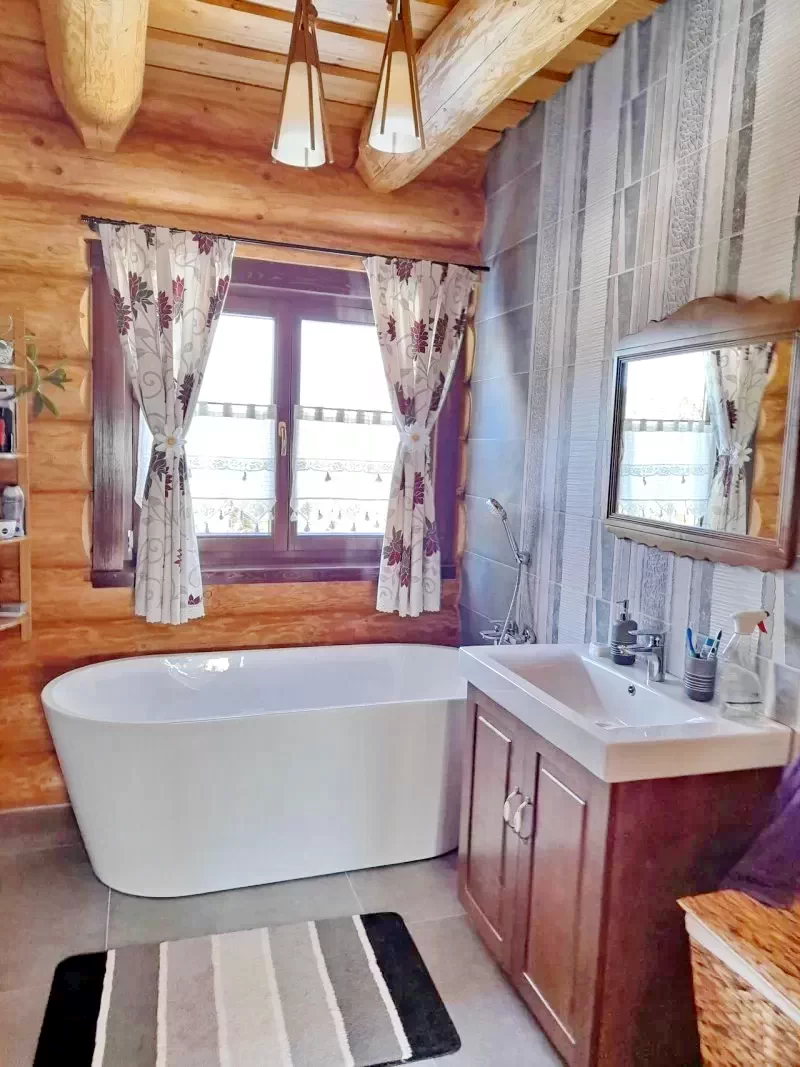 Mădăraș Cazare | Sat de vacanță (K1415-8) Imaginea poate fi supusă drepturilor de autor. Se recomandă contactarea titularului drepturilor.