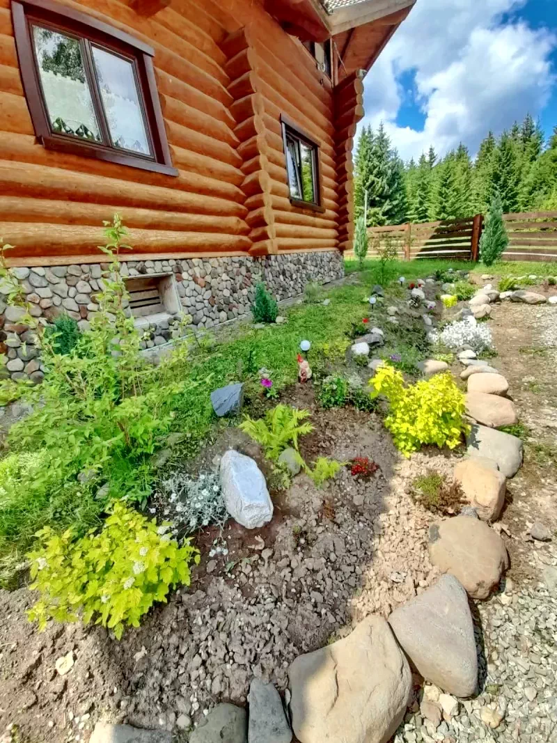 Mădăraș Cazare | Sat de vacanță (K1415-23) Imaginea poate fi supusă drepturilor de autor. Se recomandă contactarea titularului drepturilor.