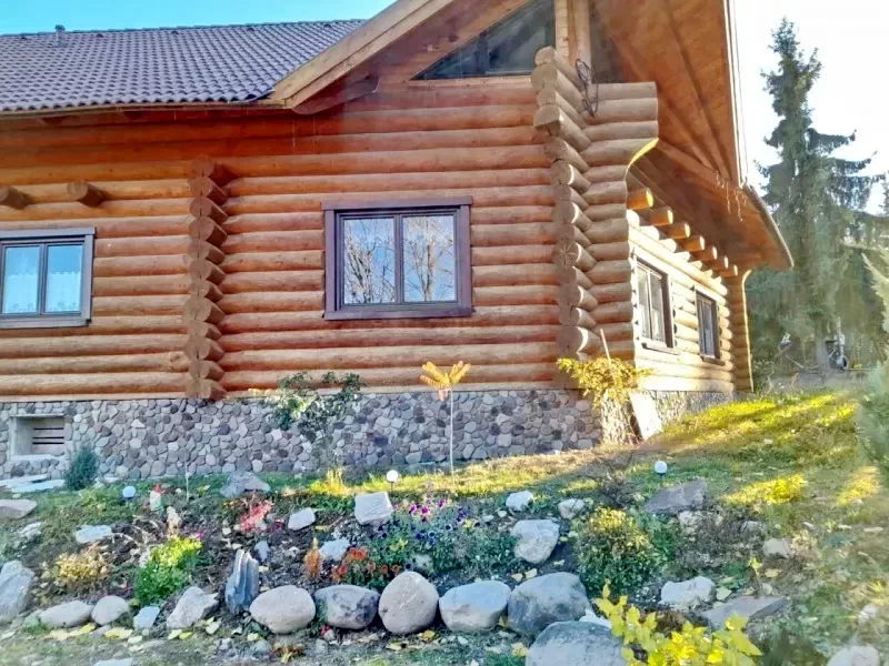 Mădăraș Cazare | Sat de vacanță (K1415-24) Imaginea poate fi supusă drepturilor de autor. Se recomandă contactarea titularului drepturilor.