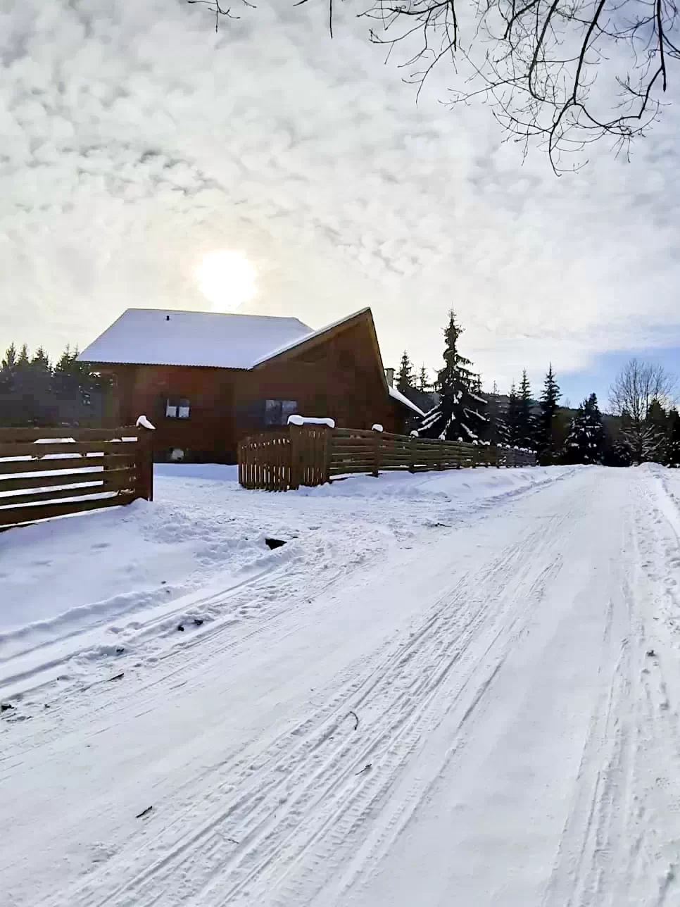 Csíkmadaras Szállás | Üdülőfalu (K1415-34) A kép szerzői jogvédelem alatt állhat. Javasolt a kapcsolatfelvétel a jog tulajdonossal.