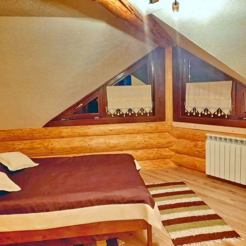 Mădăraș Cazare | Sat de vacanță (K1415-42) Imaginea poate fi supusă drepturilor de autor. Se recomandă contactarea titularului drepturilor.