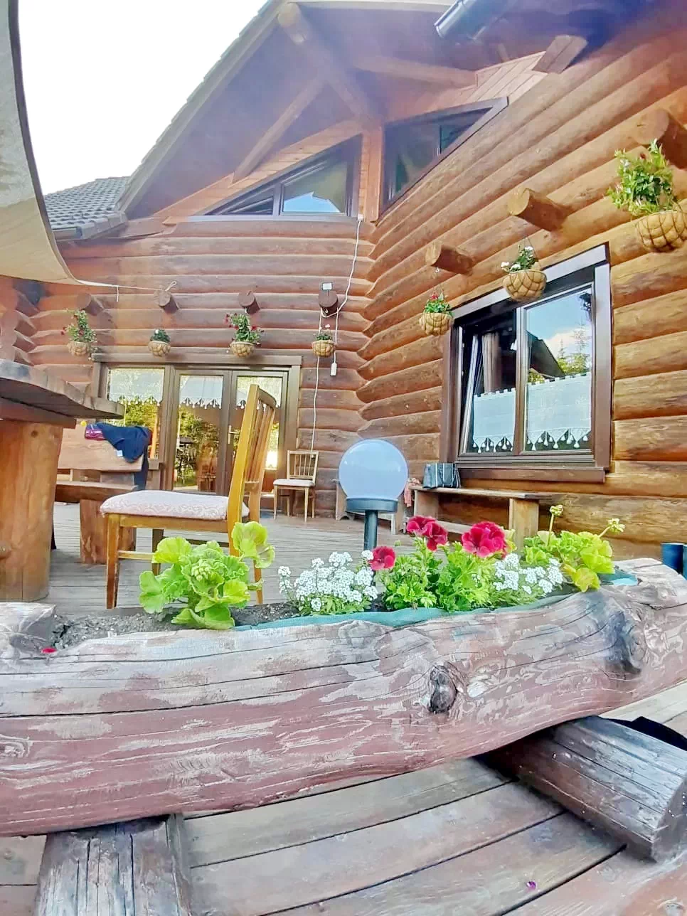 Mădăraș Cazare | Sat de vacanță (K1415-47) Imaginea poate fi supusă drepturilor de autor. Se recomandă contactarea titularului drepturilor.