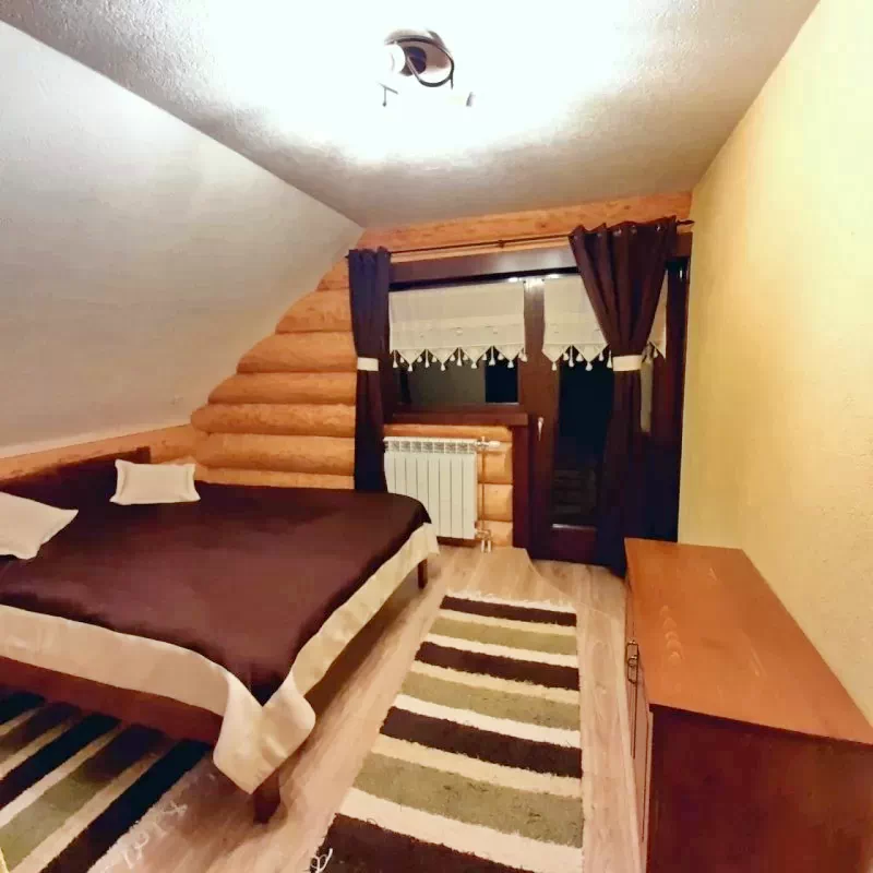 Csíkmadaras Szállás | Üdülőfalu (K1415-48) A kép szerzői jogvédelem alatt állhat. Javasolt a kapcsolatfelvétel a jog tulajdonossal.