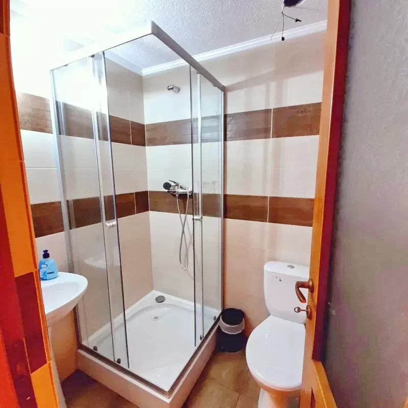 Mădăraș Cazare | Sat de vacanță (K1415-50) Imaginea poate fi supusă drepturilor de autor. Se recomandă contactarea titularului drepturilor.