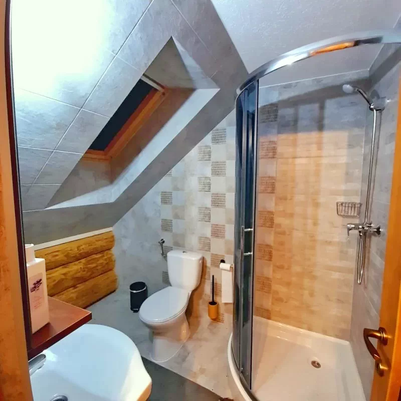 Mădăraș Cazare | Sat de vacanță (K1415-52) Imaginea poate fi supusă drepturilor de autor. Se recomandă contactarea titularului drepturilor.