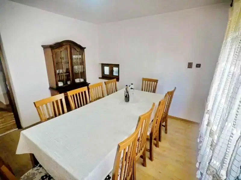 Toplița Cazare | Sat de vacanță (K0224-2) Imaginea poate fi supusă drepturilor de autor. Se recomandă contactarea titularului drepturilor.