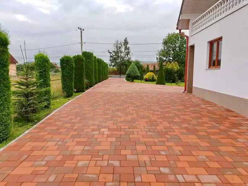 Toplița Cazare | Sat de vacanță (K0224-21) Imaginea poate fi supusă drepturilor de autor. Se recomandă contactarea titularului drepturilor.