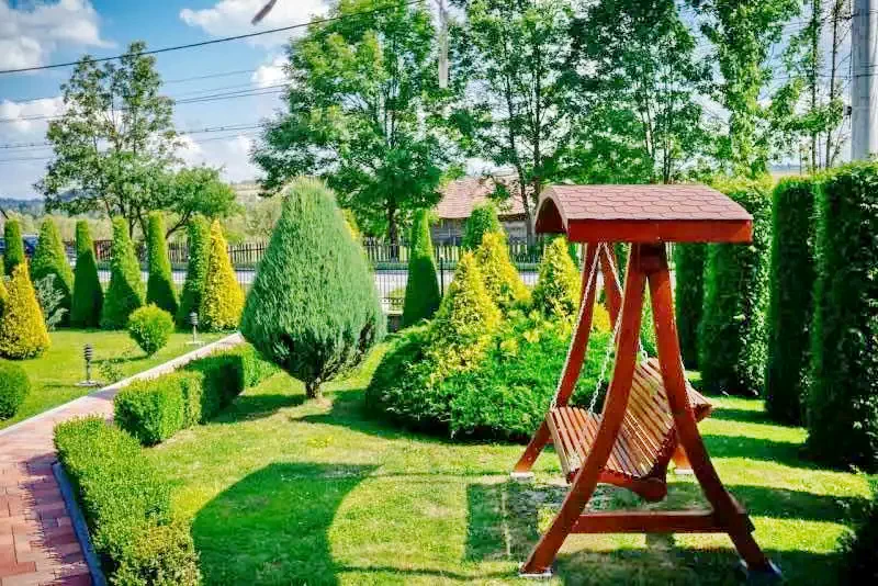 Toplița Cazare | Sat de vacanță (K0224-35) Imaginea poate fi supusă drepturilor de autor. Se recomandă contactarea titularului drepturilor.