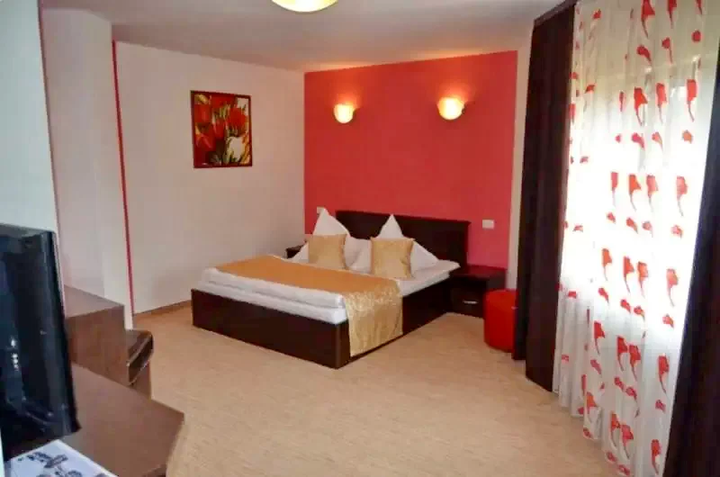 Bran Cazare | Pensiune turistică (K0692-10) Imaginea poate fi supusă drepturilor de autor. Se recomandă contactarea titularului drepturilor.