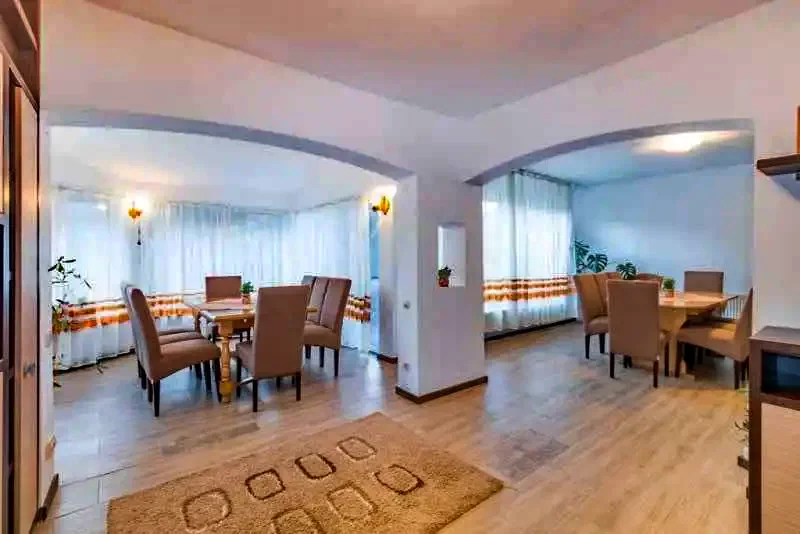 Bran Cazare | Camping / Popas turistic (K0322-7) Imaginea poate fi supusă drepturilor de autor. Se recomandă contactarea titularului drepturilor.