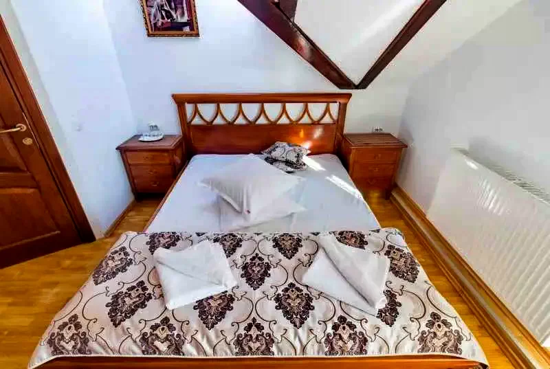 Bran Cazare | Camping / Popas turistic (K0322-13) Imaginea poate fi supusă drepturilor de autor. Se recomandă contactarea titularului drepturilor.