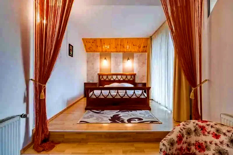 Bran Cazare | Camping / Popas turistic (K0322-21) Imaginea poate fi supusă drepturilor de autor. Se recomandă contactarea titularului drepturilor.