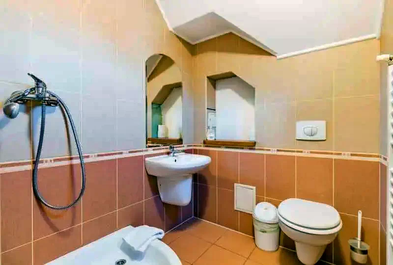 Bran Cazare | Camping / Popas turistic (K0322-36) Imaginea poate fi supusă drepturilor de autor. Se recomandă contactarea titularului drepturilor.