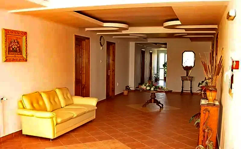 Băltenii de Sus Cazare | Casă de oaspeți (K1298-13) Imaginea poate fi supusă drepturilor de autor. Se recomandă contactarea titularului drepturilor.