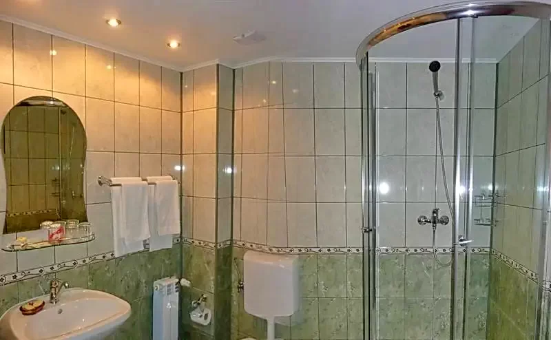 Băltenii de Sus Cazare | Casă de oaspeți (K1298-15) Imaginea poate fi supusă drepturilor de autor. Se recomandă contactarea titularului drepturilor.