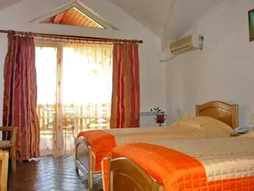  Szállás | Vendégház (K1298-18) A kép szerzői jogvédelem alatt állhat. Javasolt a kapcsolatfelvétel a jog tulajdonossal.