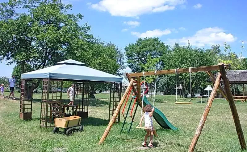 Băltenii de Sus Cazare | Casă de oaspeți (K1298-25) Imaginea poate fi supusă drepturilor de autor. Se recomandă contactarea titularului drepturilor.