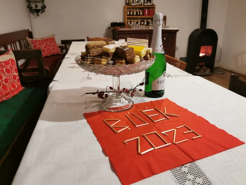 Mugeni Cazare | Motel (K0634-6) Imaginea poate fi supusă drepturilor de autor. Se recomandă contactarea titularului drepturilor.