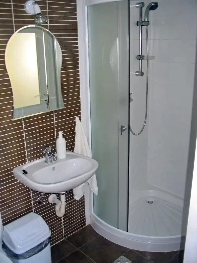 Mugeni Cazare | Motel (K0634-16) Imaginea poate fi supusă drepturilor de autor. Se recomandă contactarea titularului drepturilor.