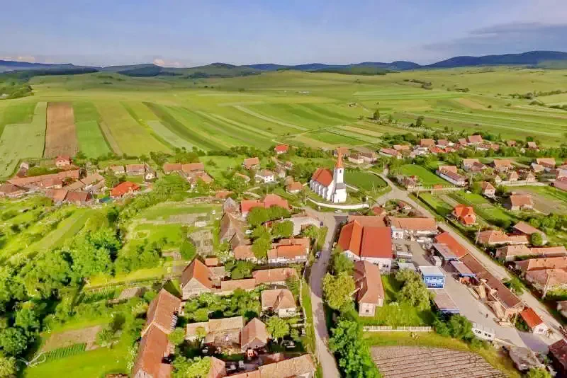 Mugeni Cazare | Motel (K0634-40) Imaginea poate fi supusă drepturilor de autor. Se recomandă contactarea titularului drepturilor.