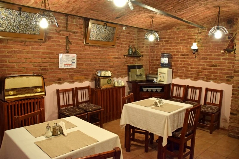 Brașov Cazare | Motel (K0079-3) Imaginea poate fi supusă drepturilor de autor. Se recomandă contactarea titularului drepturilor.