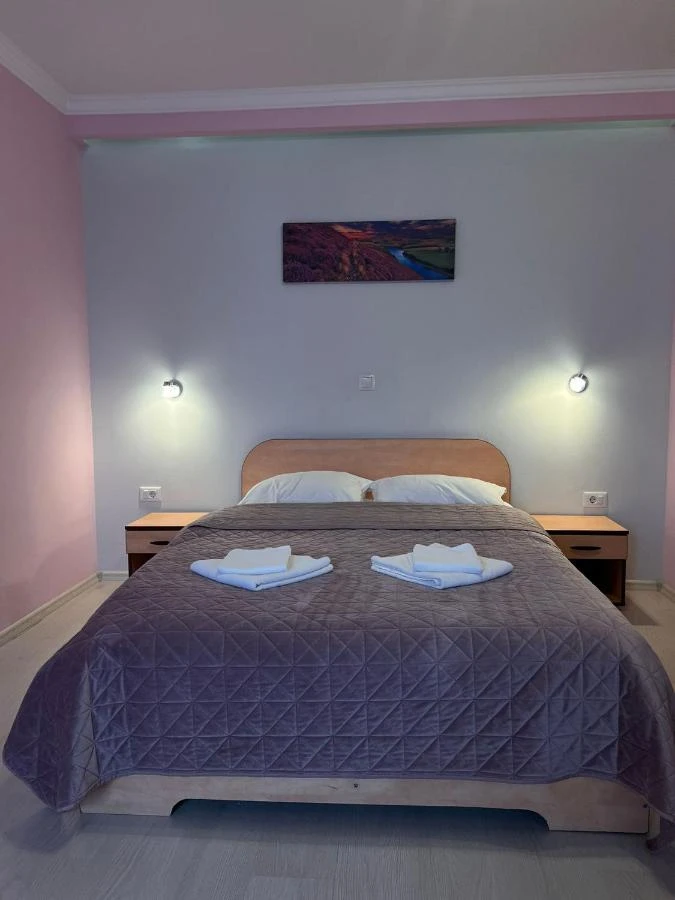 Brașov Cazare | Motel (K0079-6) Imaginea poate fi supusă drepturilor de autor. Se recomandă contactarea titularului drepturilor.