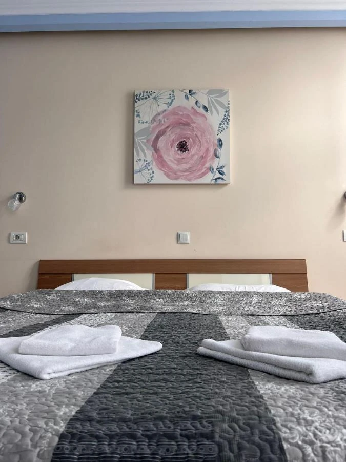 Brassó Szállás | Motel (K0079-8) A kép szerzői jogvédelem alatt állhat. Javasolt a kapcsolatfelvétel a jog tulajdonossal.