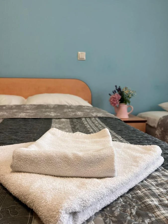Brașov Cazare | Motel (K0079-14) Imaginea poate fi supusă drepturilor de autor. Se recomandă contactarea titularului drepturilor.