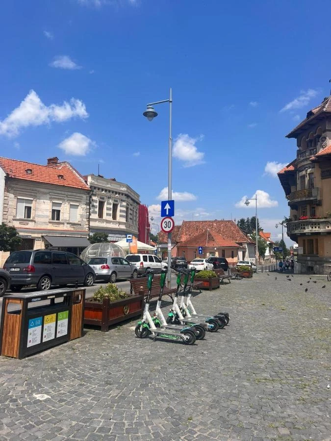 Brassó Szállás | Motel (K0079-20) A kép szerzői jogvédelem alatt állhat. Javasolt a kapcsolatfelvétel a jog tulajdonossal.