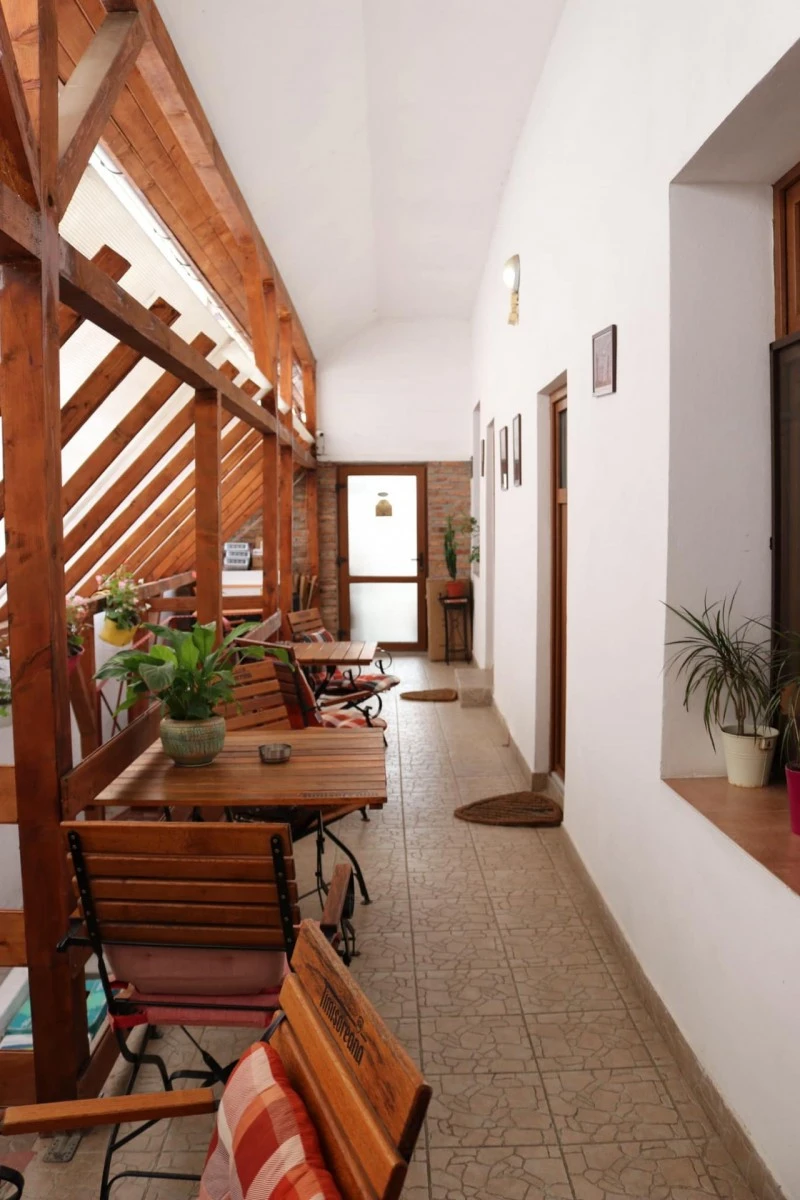 Brașov Cazare | Motel (K0079-28) Imaginea poate fi supusă drepturilor de autor. Se recomandă contactarea titularului drepturilor.