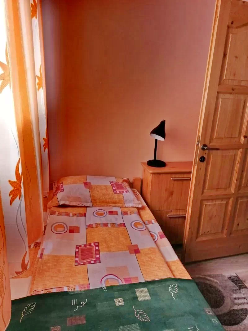 Harghita-Băi Cazare | Bungalow (K1422-15) Imaginea poate fi supusă drepturilor de autor. Se recomandă contactarea titularului drepturilor.