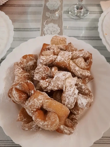 Szék Szállás | Motel (K1537-32) A kép szerzői jogvédelem alatt állhat. Javasolt a kapcsolatfelvétel a jog tulajdonossal.