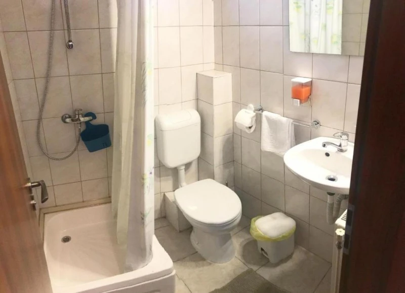 Sic Cazare | Motel (K1537-43) Imaginea poate fi supusă drepturilor de autor. Se recomandă contactarea titularului drepturilor.