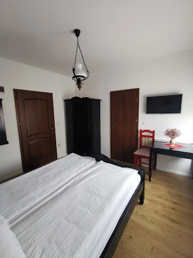 Sic Cazare | Motel (K1537-46) Imaginea poate fi supusă drepturilor de autor. Se recomandă contactarea titularului drepturilor.