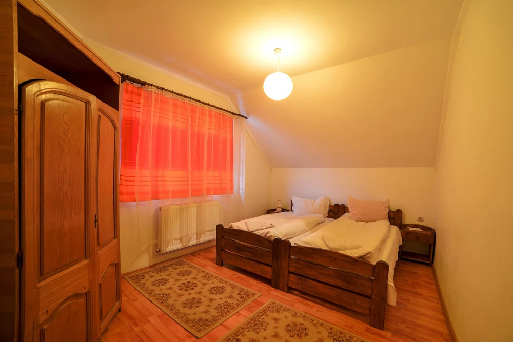 Székelyszentlélek Szállás | Motel (K0480-26) A kép szerzői jogvédelem alatt állhat. Javasolt a kapcsolatfelvétel a jog tulajdonossal.