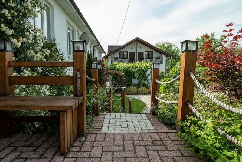 Reghin Cazare | Motel (K1541-17) Imaginea poate fi supusă drepturilor de autor. Se recomandă contactarea titularului drepturilor.