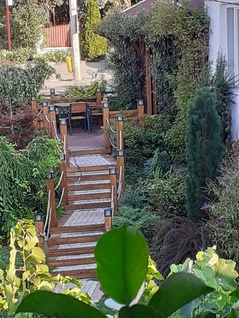 Reghin Cazare | Motel (K1541-64) Imaginea poate fi supusă drepturilor de autor. Se recomandă contactarea titularului drepturilor.