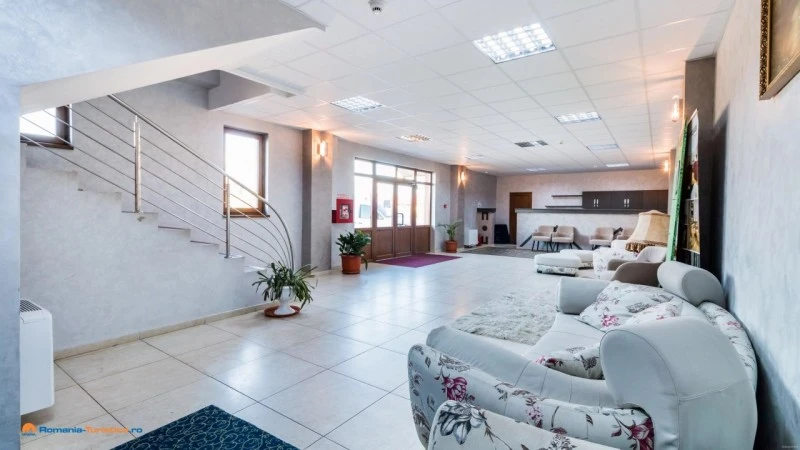 Reghin Cazare | Hotel*** (K1542-10) Imaginea poate fi supusă drepturilor de autor. Se recomandă contactarea titularului drepturilor.