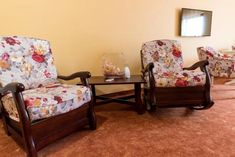 Reghin Cazare | Pensiune turistică (K1542-21) Imaginea poate fi supusă drepturilor de autor. Se recomandă contactarea titularului drepturilor.