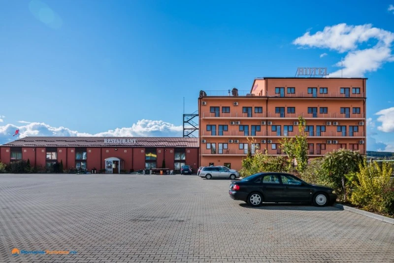 Reghin Cazare | Pensiune turistică (K1542-45) Imaginea poate fi supusă drepturilor de autor. Se recomandă contactarea titularului drepturilor.