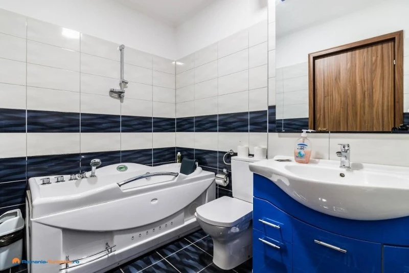 Reghin Cazare | Pensiune turistică (K1542-60) Imaginea poate fi supusă drepturilor de autor. Se recomandă contactarea titularului drepturilor.