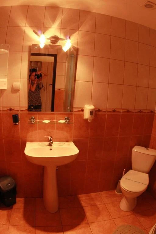 Szászrégen Szállás | Motel (K1543-9) A kép szerzői jogvédelem alatt állhat. Javasolt a kapcsolatfelvétel a jog tulajdonossal.