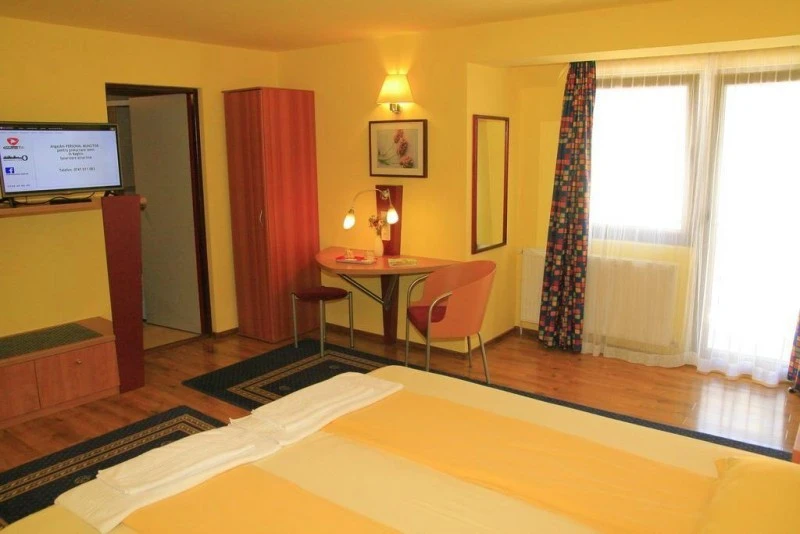 Reghin Cazare | Motel (K1543-15) Imaginea poate fi supusă drepturilor de autor. Se recomandă contactarea titularului drepturilor.